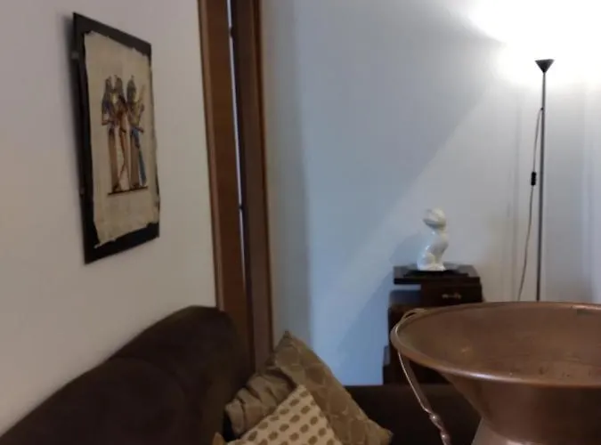 Trilocale Cecilia's Lägenhet Genua